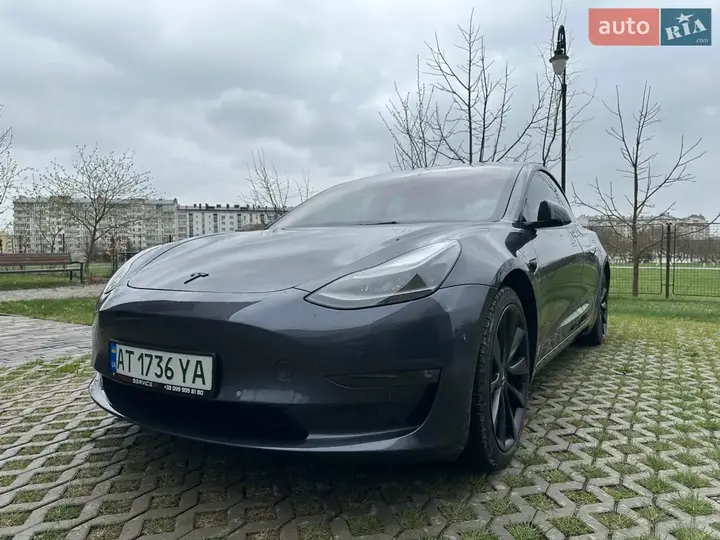 Tesla Model 3 2022 photo 4