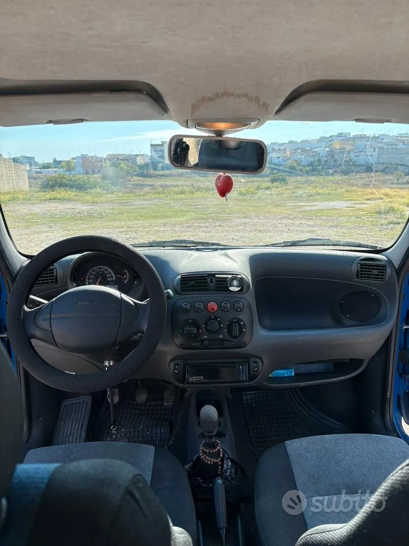 Fiat Seicento 2003 photo 4
