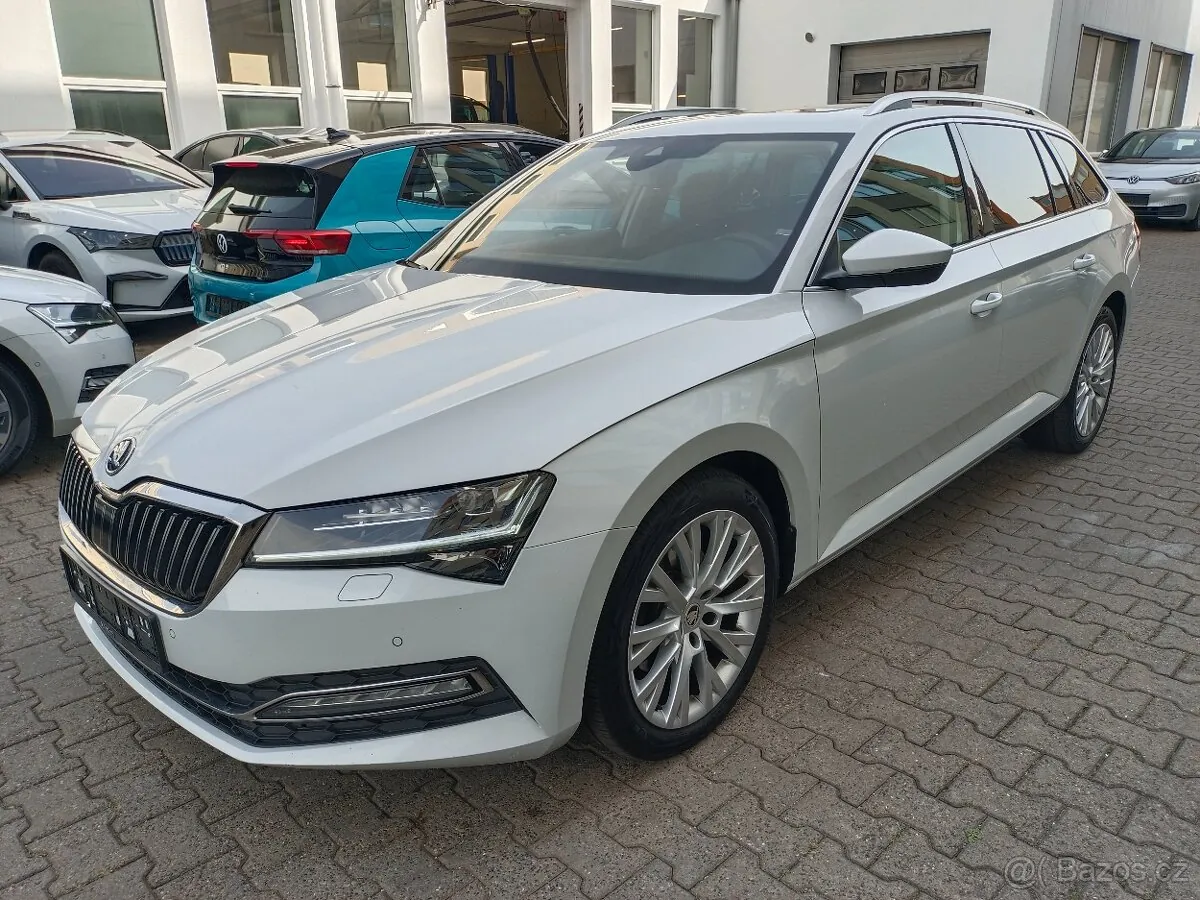 Skoda Superb 2024 photo 2