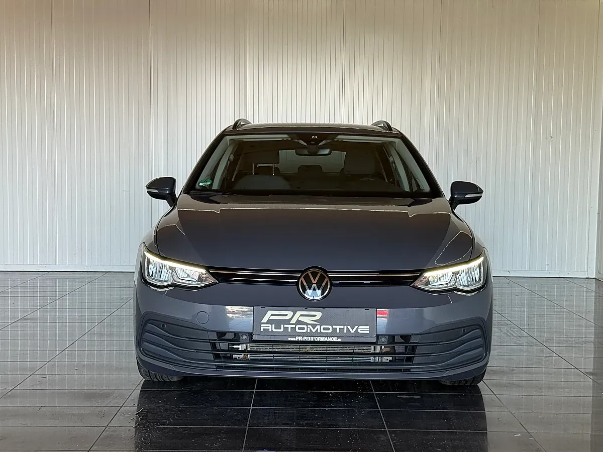 Volkswagen Golf 2024 photo 3