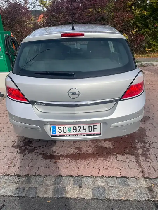 Opel Astra 2005 photo 2
