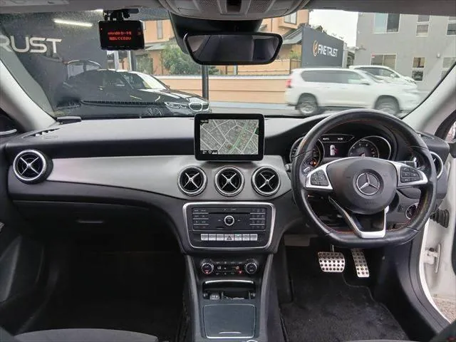 Mercedes-Benz Cla180 2018 photo 3