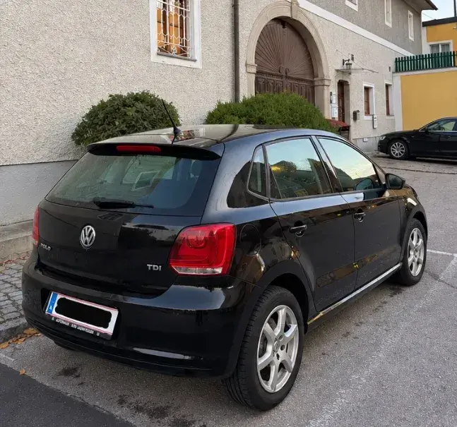Volkswagen Polo 2010 photo 2