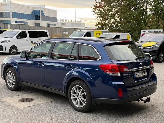 Subaru Outback 2010 photo 4