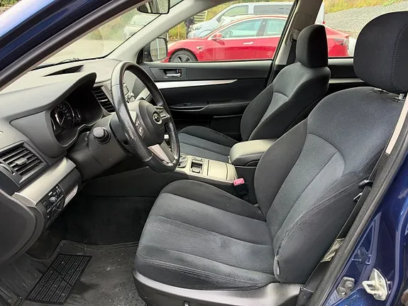 Subaru Outback 2010 photo 5