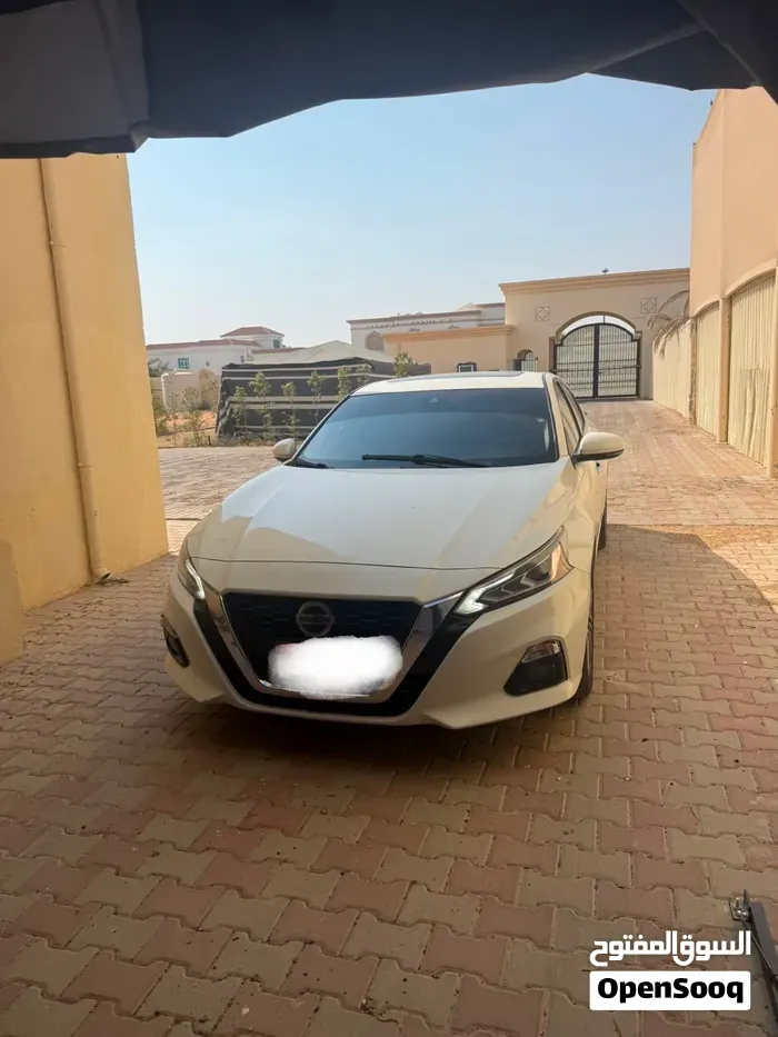 Nissan Altima 2022 photo 2