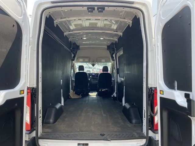 Ford Transit 2023 photo 5