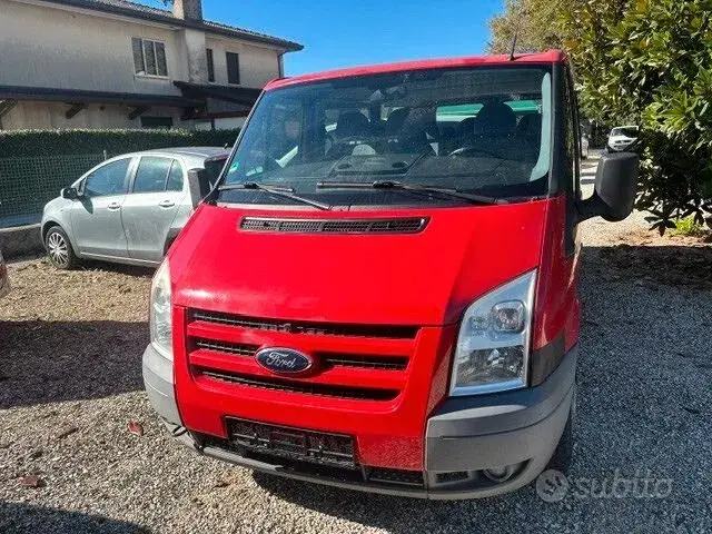 Ford Transit 2011 photo 2