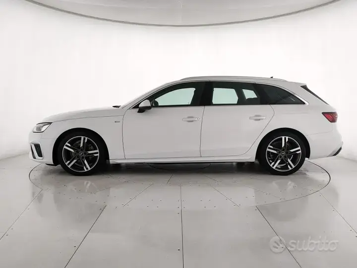 Audi A4 Avant 2024 photo 3