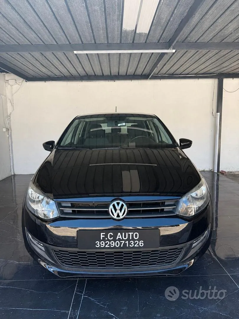 Volkswagen Polo 2012 photo 2