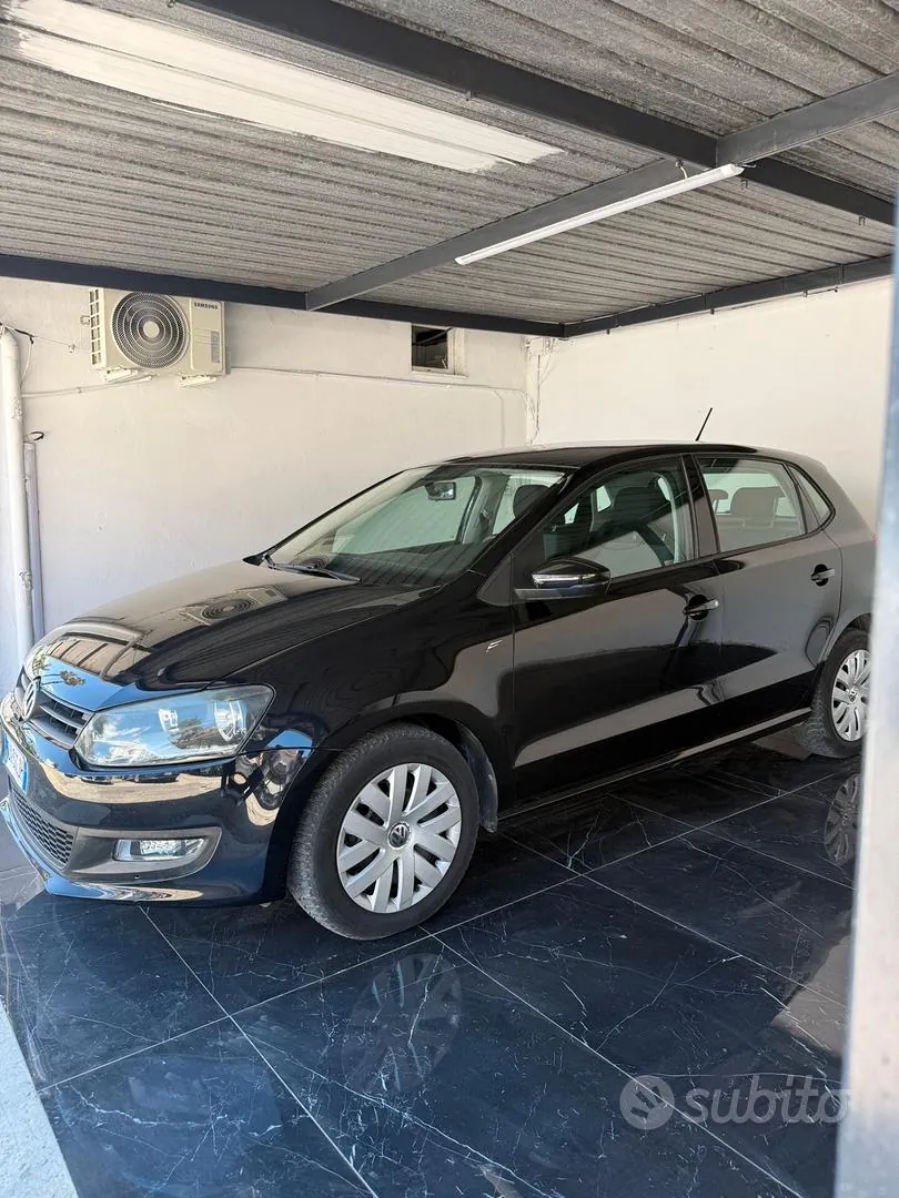 Volkswagen Polo 2012 photo 3