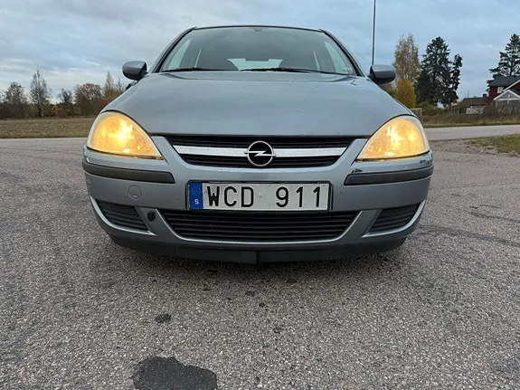 Opel Corsa 2004 photo 2