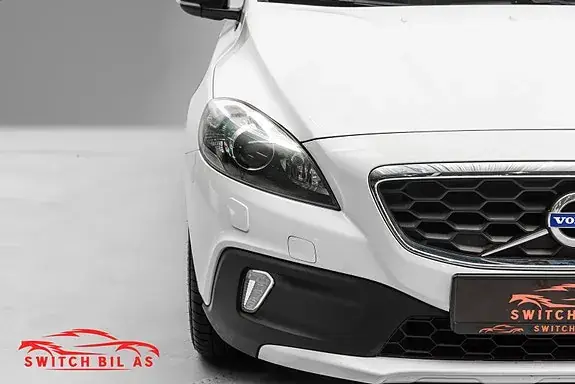 Volvo V40 Cross Country 2015 photo 2