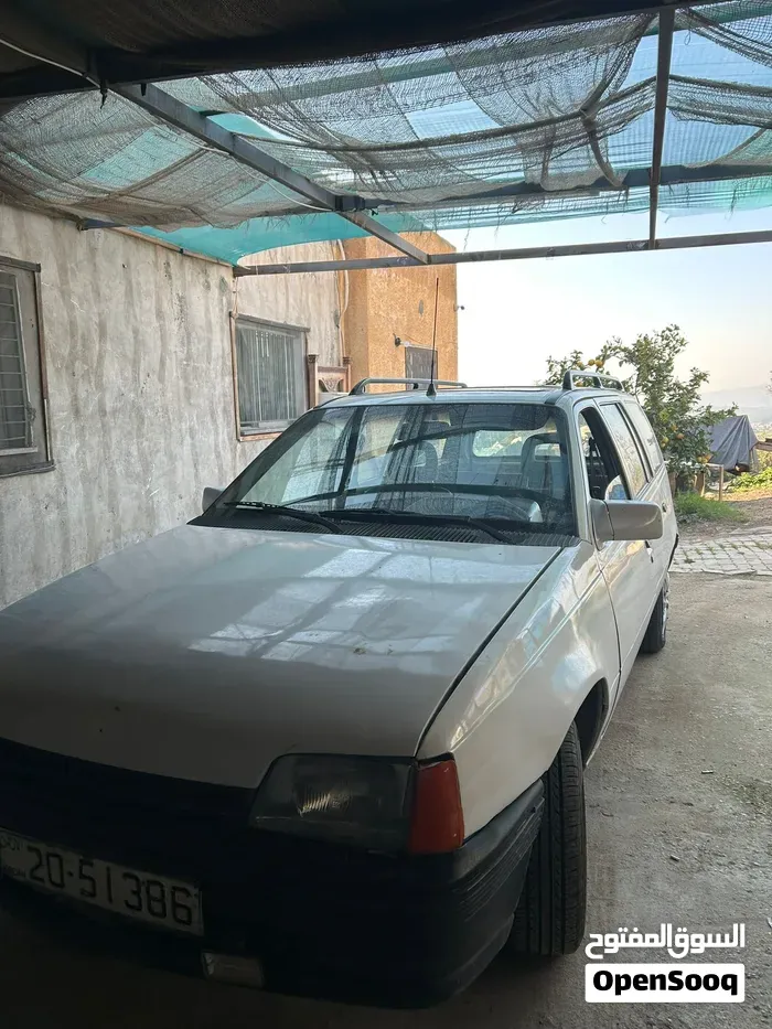 Opel Astra 1977 photo 4