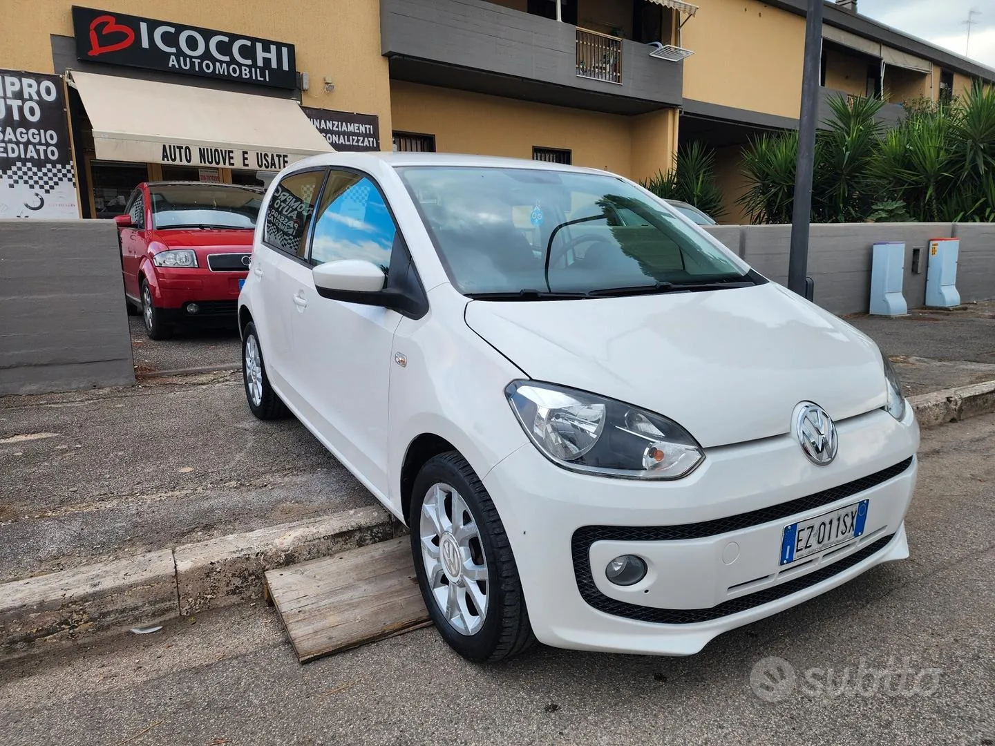 Volkswagen Up