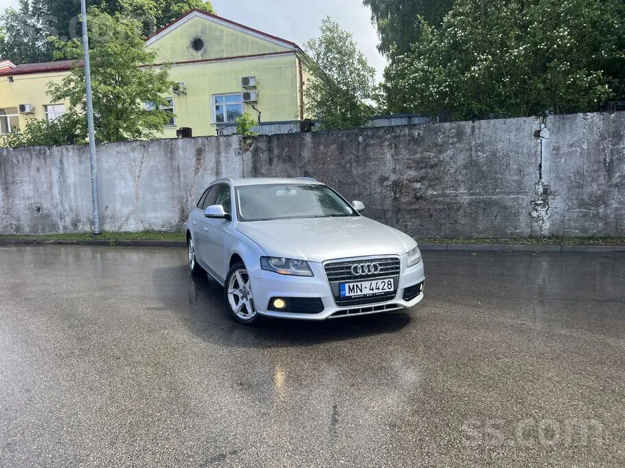 Audi A4 2008 photo 2
