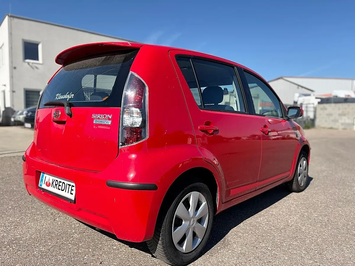 Daihatsu Sirion 2010 photo 3