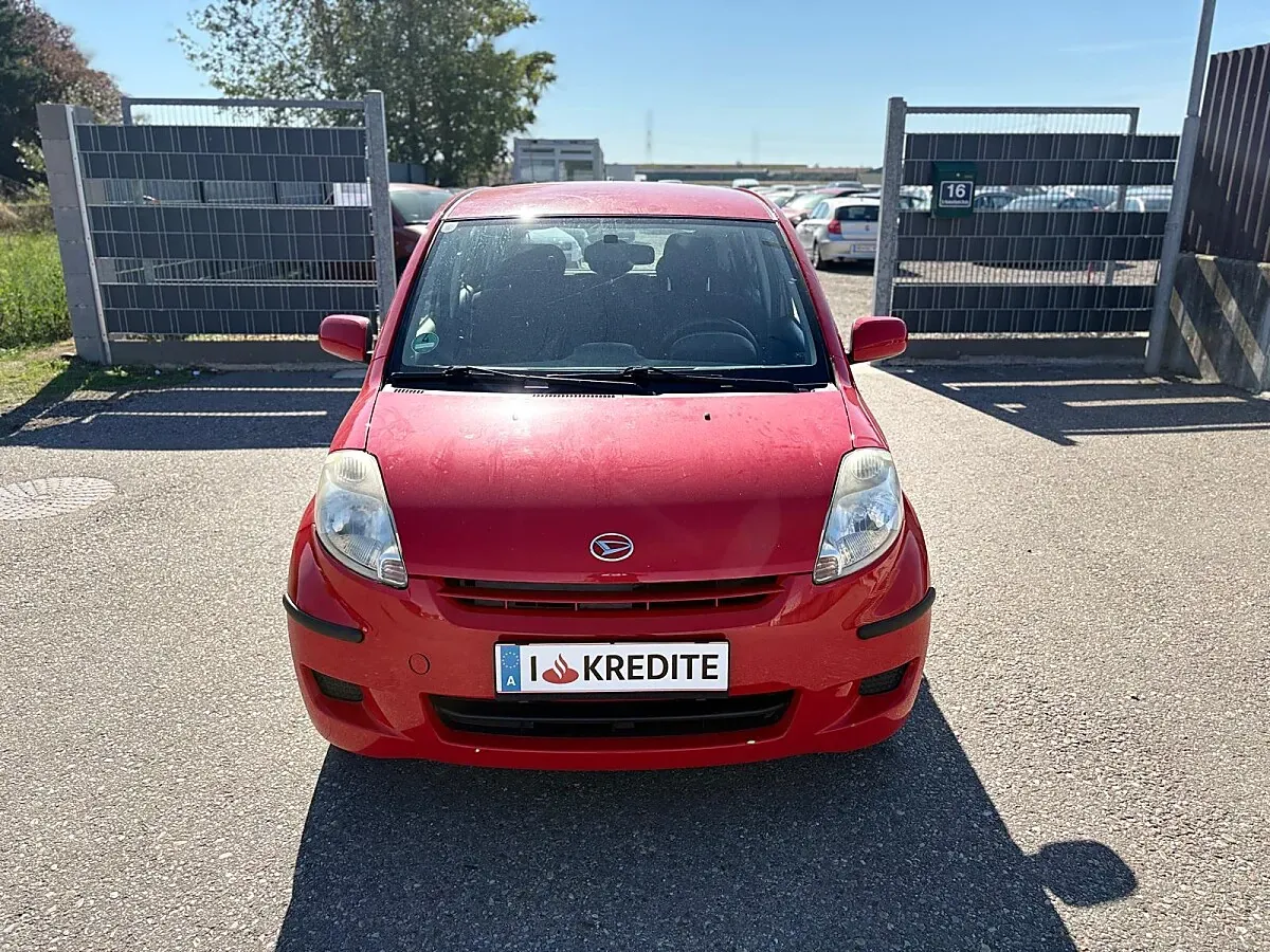Daihatsu Sirion 2010 photo 2