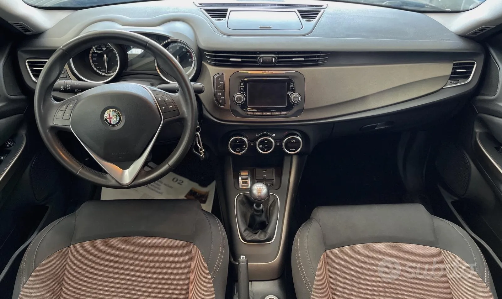 Alfa Romeo Giulietta 2014 photo 4