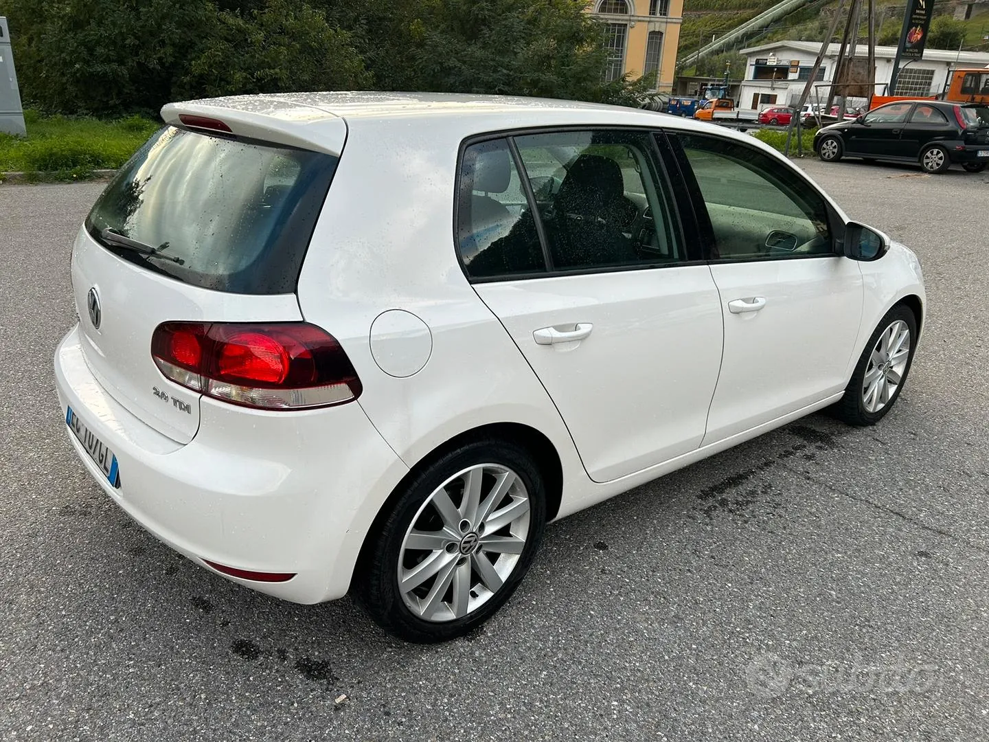 Volkswagen Golf 2010 photo 3