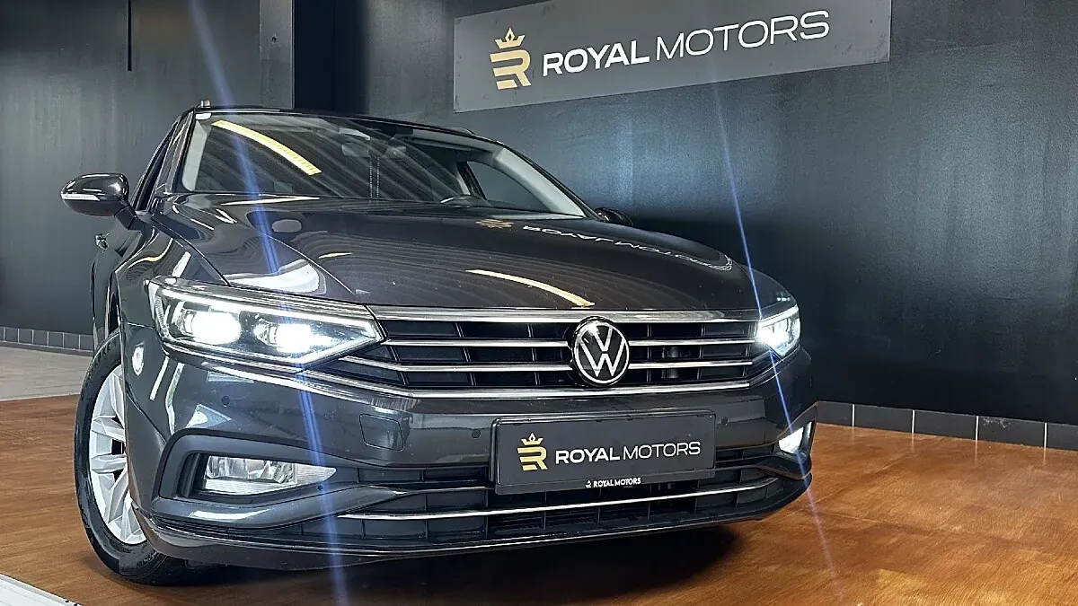 Volkswagen Passat 2022 photo 3