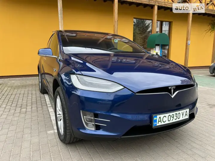 Tesla Model X 2017 photo 3