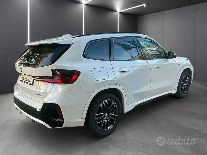 BMW X1 2023 photo 3