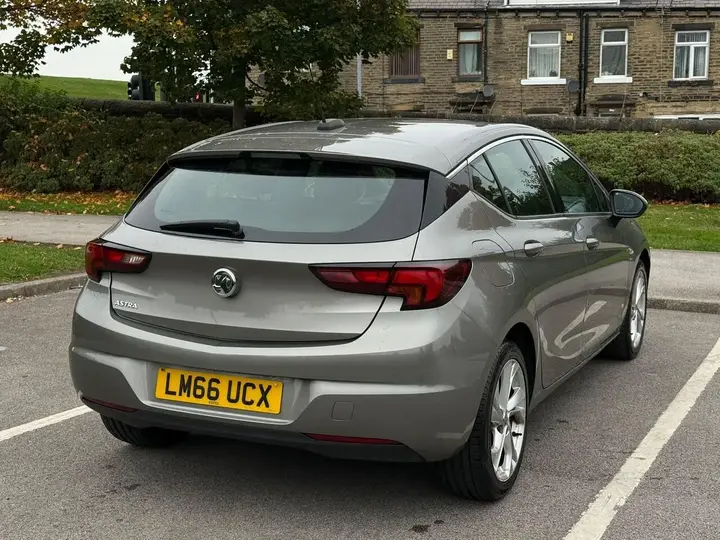 Vauxhall Astra 2017 photo 4