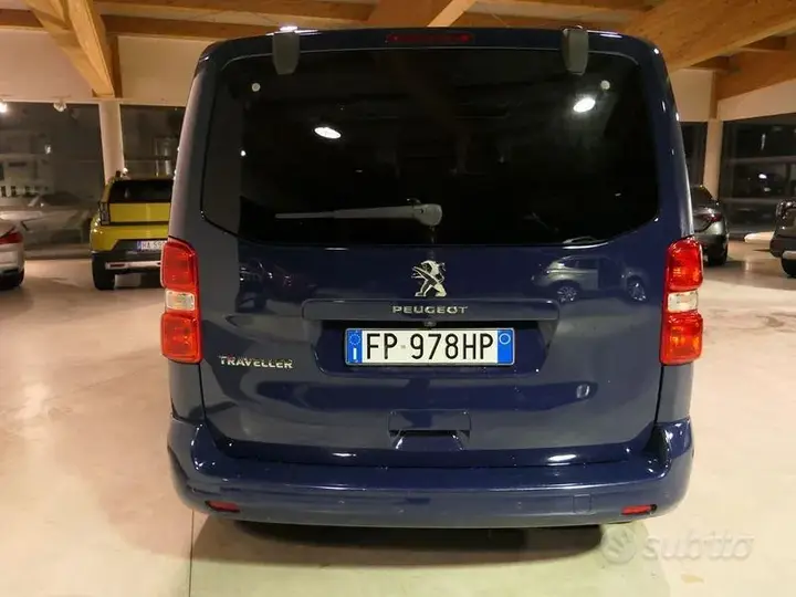 Peugeot Traveller 2018 photo 4