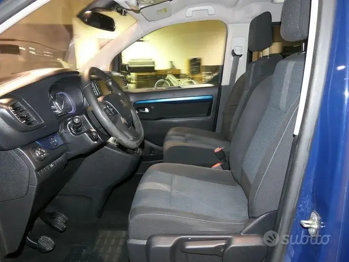 Peugeot Traveller 2018 photo 5