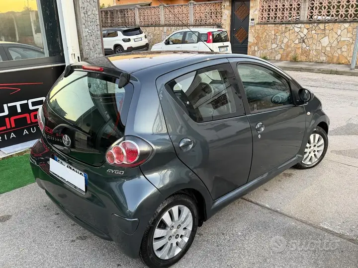 Toyota Aygo 2010 photo 4