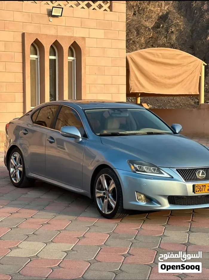 Lexus Is