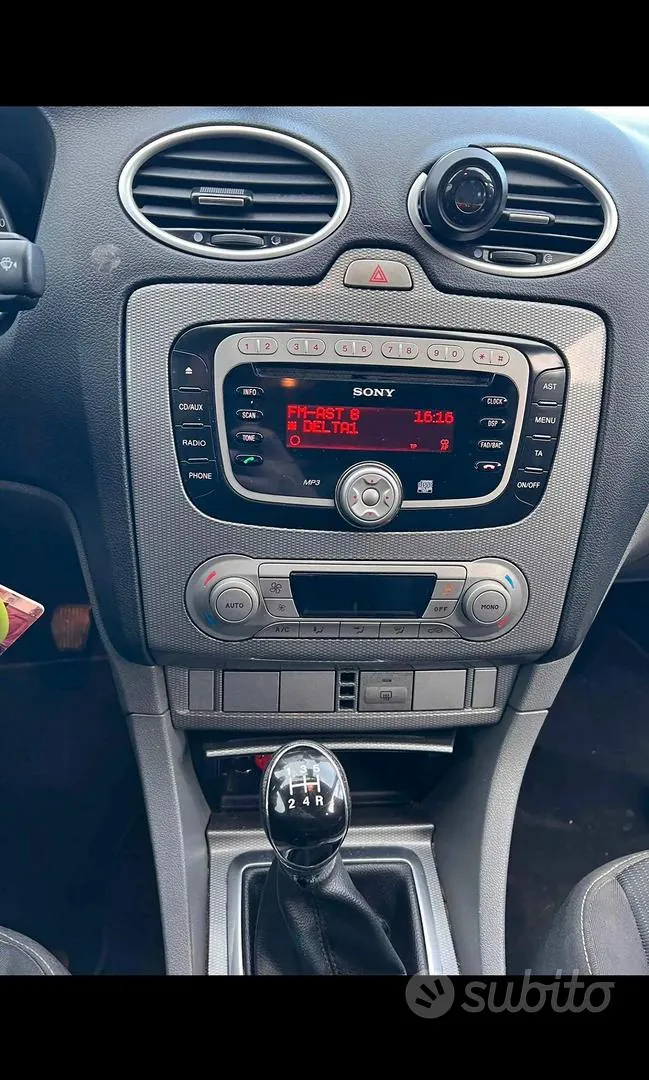 Ford Focus 2009 photo 5