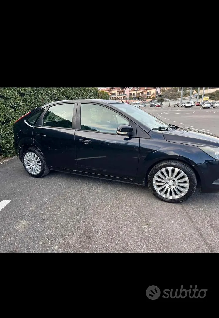 Ford Focus 2009 photo 3