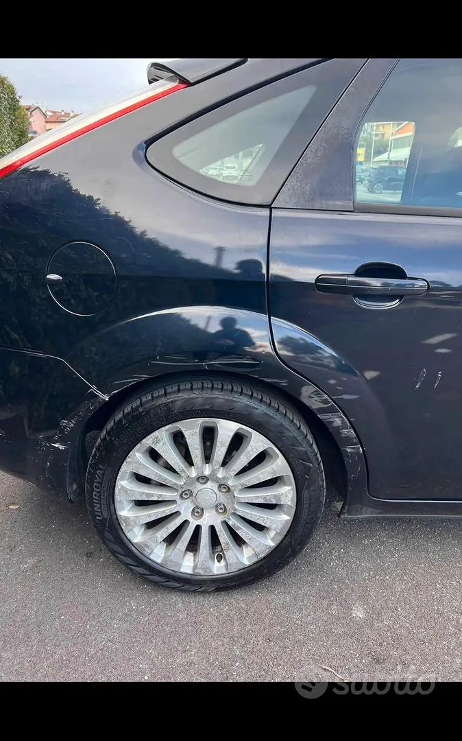 Ford Focus 2009 photo 4