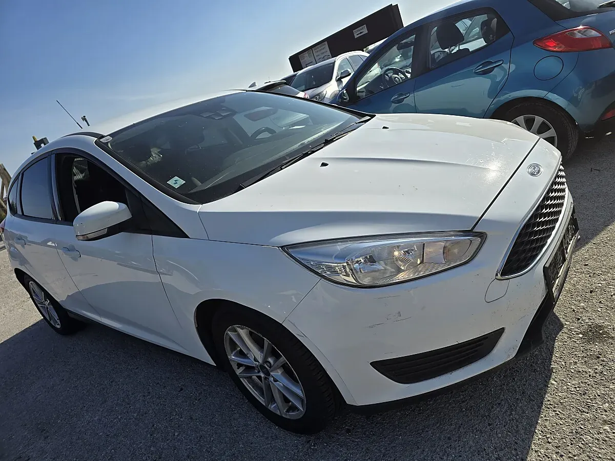 Ford Focus 2015 photo 3