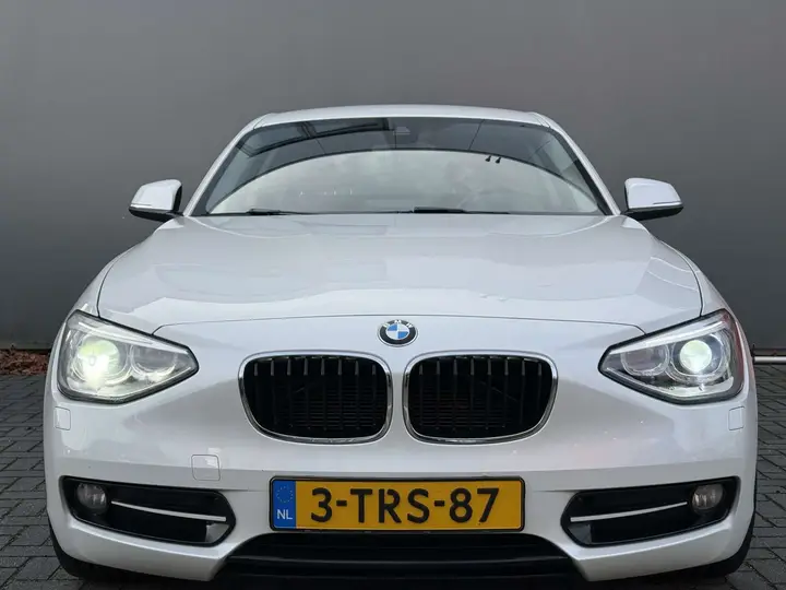 BMW 114I 2014 photo 3