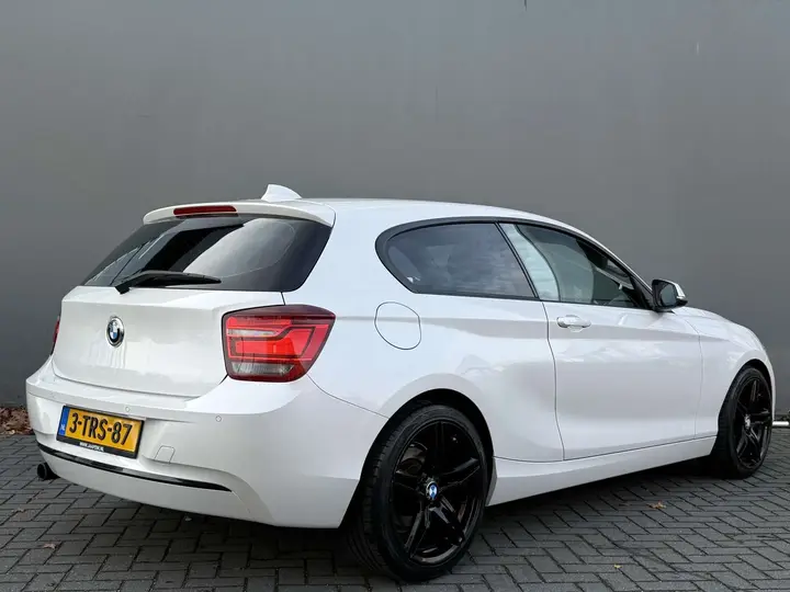 BMW 114I 2014 photo 2