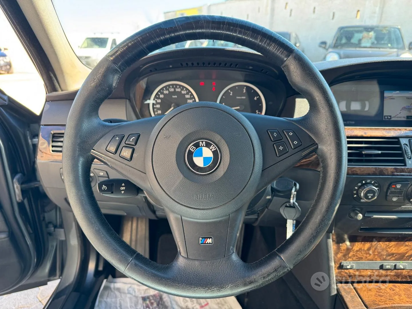 BMW 5 Series 2005 photo 2