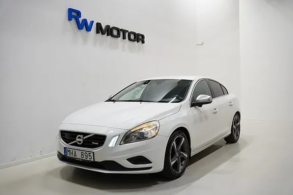Volvo S60 2012 photo 2