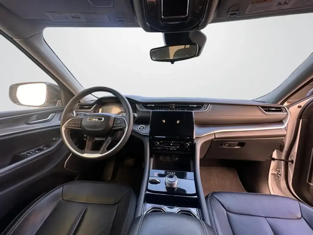 Jeep Grand Cherokee 2023 photo 5