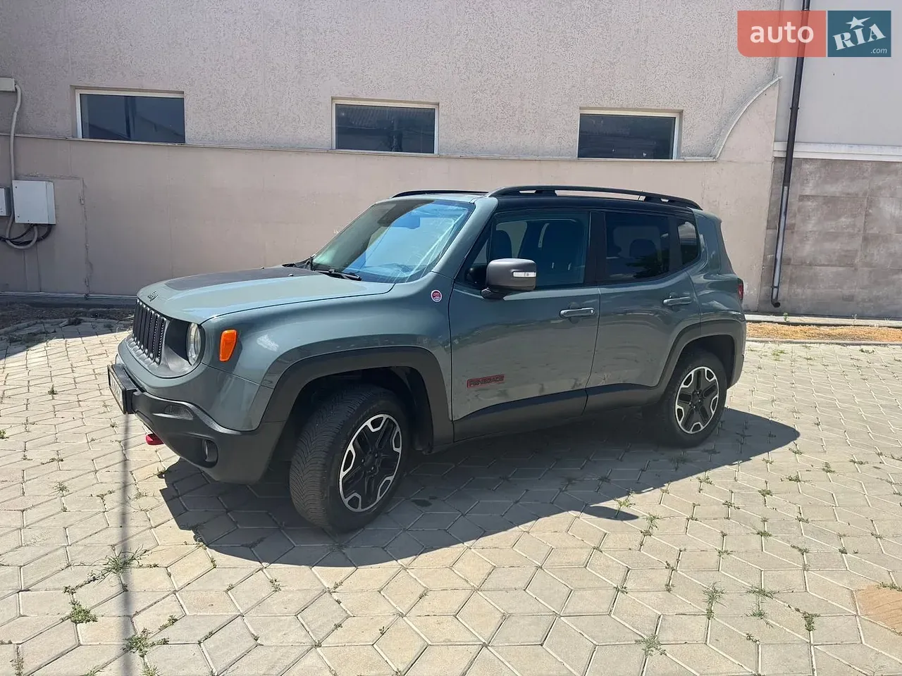 Jeep Renegade 2016 photo 2