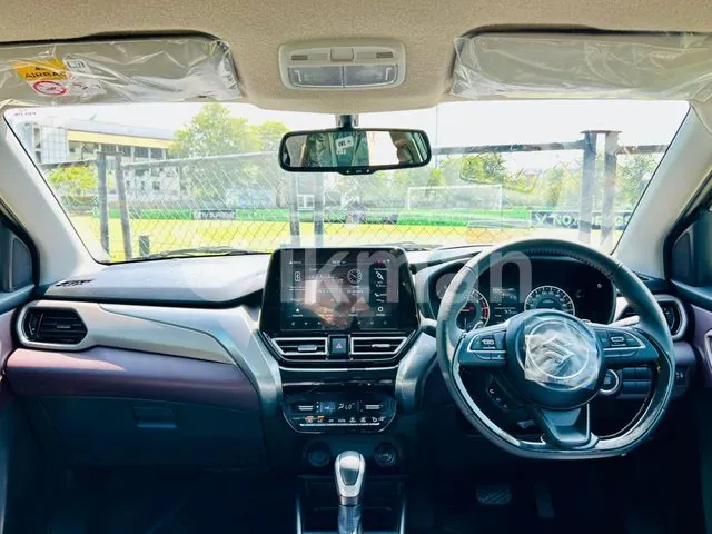 Suzuki Fronx 2026 photo 4