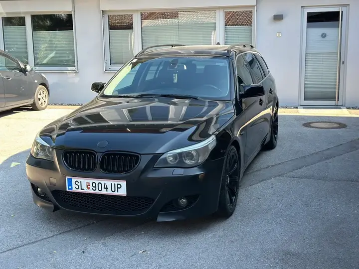 BMW 5 Series 2005 photo 3