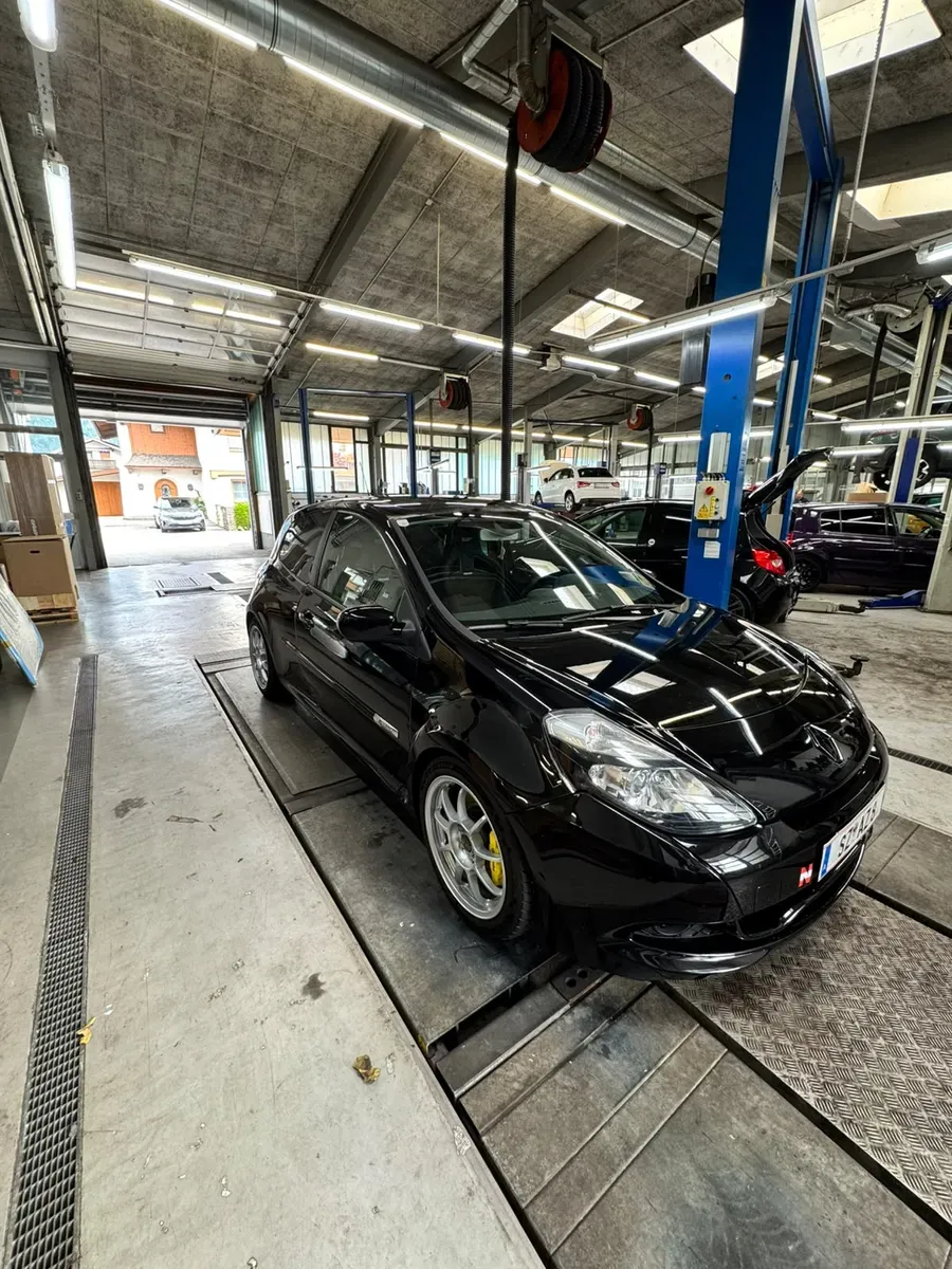Renault Clio 2009 photo 3