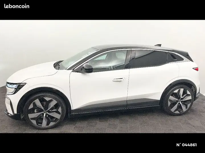 Renault Megane 2023 photo 2