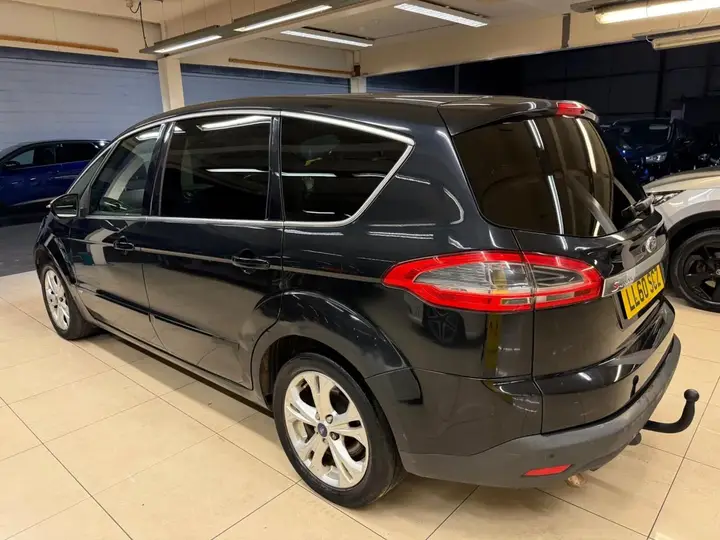 Ford S-Max 2011 photo 5
