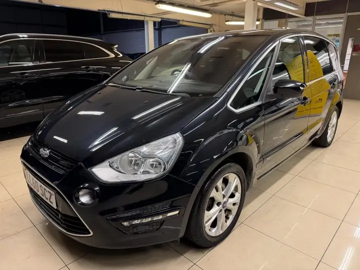 Ford S-Max 2011 photo 4