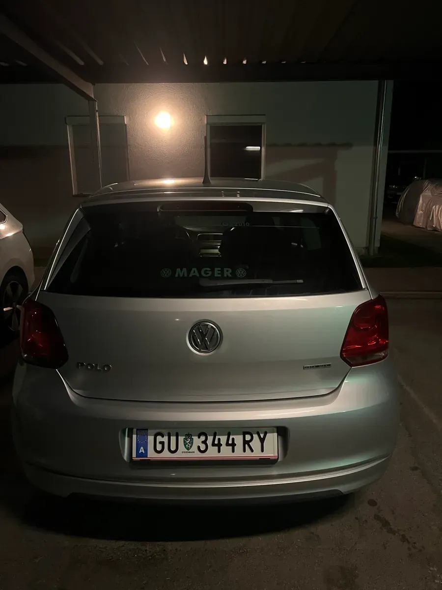 Volkswagen Polo 2010 photo 2