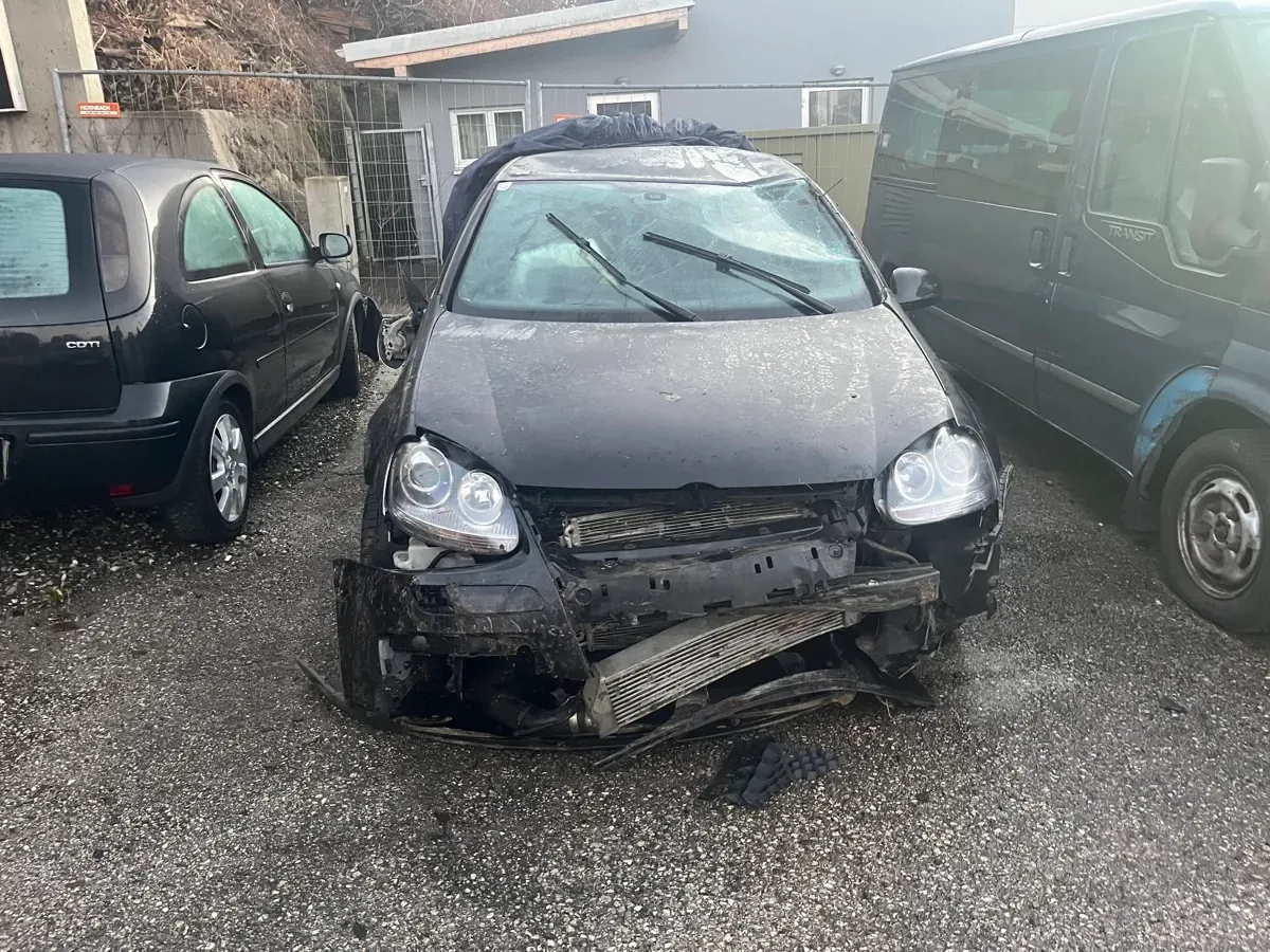 Volkswagen Golf 2005 photo 3